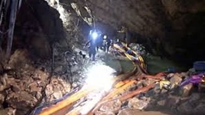 الأمطار تحتجز رجلين اثنين داخل كهف بألمانيا