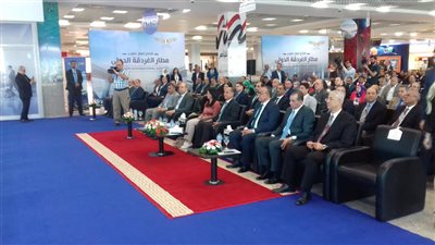 وزيرا الطيران والسياحة يفتتحان مبنى الركاب 2 بمطار الغردقة