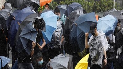 هونج كونج تتخذ التدابير اللازمة لمواجهة العاصفة المدارية