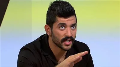 تفاصيل إلغاء مهرجان غنائي لبناني حفلا لـ