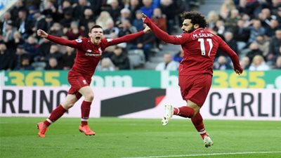 أفضل لاعب في العالم يدافع عن محمد صلاح