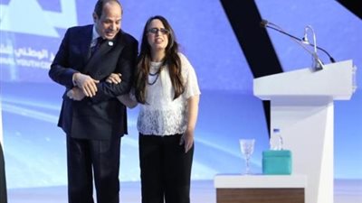 والدة هديل ماجد: ربنا استجاب لدعائها وحقق أمنيتها بمقابلة الرئيس