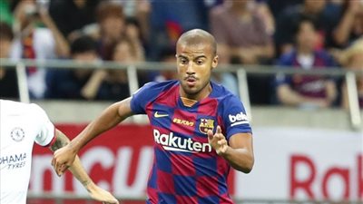 نجم برشلونة يقع في ورطة كبيرة هذا الصيف