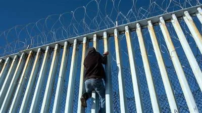 قاض أمريكي ينتصر للاجئين ضد مرسوم ترامب