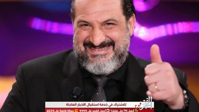 خالد الصاوي يحتفل بعيد ميلاد شقيقته على طريقته الخاصة (فيديو)