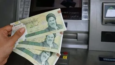 إيران تستنزف خيارات كبح التضخم.. وتلجأ إلى حذف الأصفار