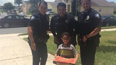 والدته تروي لـ