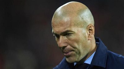 زيدان يقترب من الرحيل عن ريال مدريد وبديله 