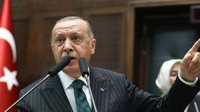 أردوغان يهدد بإطلاق عملية جديدة ضد المقاتلين الأكراد بسوريا