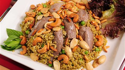 جربي تحضير الفريكة مع كرات اللحم الحارة بهذه الطريقة 