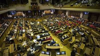 برلمان جنوب إفريقيا يحذر وسائل الإعلام من التحريض على الكراهية 