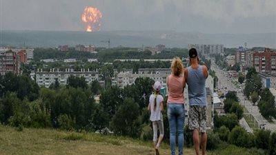 مقتل وإصابة العشرات جراء انفجار مستودع ذخيرة للجيش الروسي