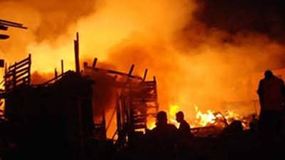 السيطرة على حريق نشب فى 6 أحواش لتربية الماشية بسوهاج 