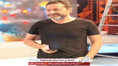 خالد مخلص مخرجًا ومديرًا فنيا لبرنامجي 