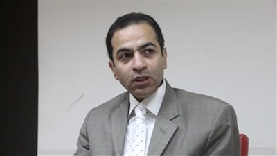 أستاذ تمويل: أتوقع ارتفاع قيمة الجنيه أمام الدولار الفترة المقبلة