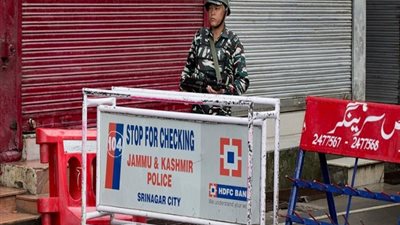 الآلاف يفرون من حدود كشمير بعد حريق هندي