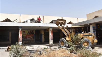 حملات لضبط الأسواق والمحال المخالفة بمدينة الشروق وتخصيص أماكن لبيع الأضاحي بالقاهرة الجديدة