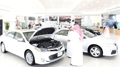 4.4 ألف رخصة لمستثمرين في قطاع تجارة السيارات بالسعودية خلال عام