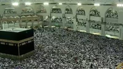 عاجل.. حجاج بيت الله الحرام يبدأون في رمي الجمرات