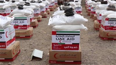 الهلال الأحمر الإماراتي يوزع كسوة العيد على عدد من الأسر بالساحل الغربي