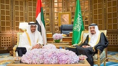 الملك سلمان يبحث مع ولي عهد أبوظبي التطورات على الساحة اليمنية