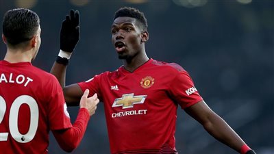 بوجبا يُشبه نجم مانشستر يونايتد بـ