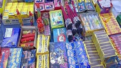روج 880 ألف صاروخ في العيد.. حبس بائع ألعاب نارية بالجمالية