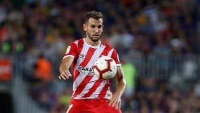 زيدان ينقلب على مهاجم ريال مدريد ويطلب ضم 