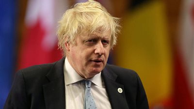 جونسون يتهم نواب بريطانيين بالـ