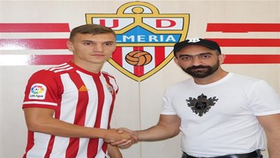 تركي آل الشيخ يعلن ضم نجم منتخب صربيا لنادي ألميريا