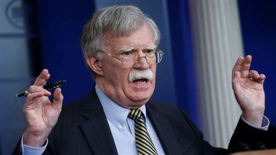 بولتون يحذّر الصين من طريقة تعاملها مع هونج كونج