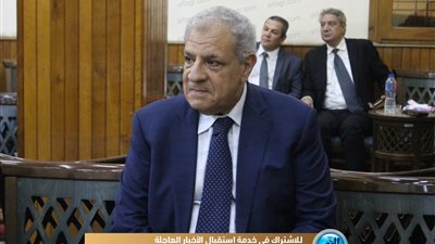 'محلب' يشارك بعزاء شقيقة مكرم محمد بالحامدية الشاذلية (صور)