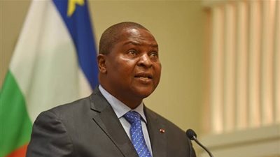 رئيس جمهورية إفريقيا الوسطى يصل لحضور حفل توقيع تصريحات السودان