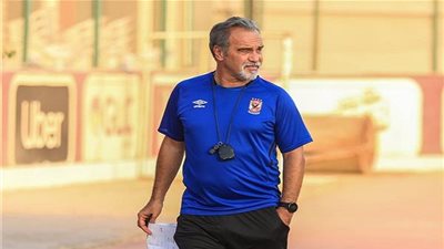 تعرف على المرشح الأقرب لقيادة الأهلي حال رحيل لاسارتي