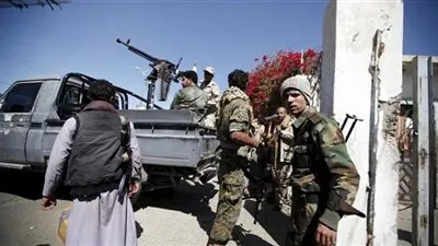 مقتل قيادي حوثي بارز مع عدد من مرافقيه.. والميليشيا تتكتم