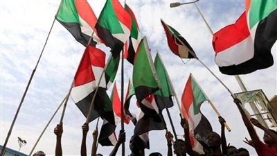 احتفالات شعبية تعم السودان ابتهاجًا بتوقيع اتفاق السلطة الانتقالية