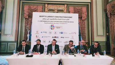 الإسكان: استثمارات الحكومة في قطاع التشييد والبناء تتخطى ٢٠٠ مليار جنيه