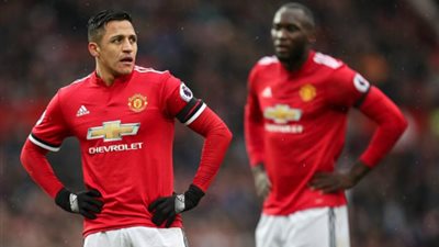 أليكسيس سانشيز يقترب من مزاملة لوكاكو