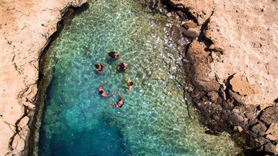 هنا جنة الله.. شاطئ النيزك بمرسي علم 