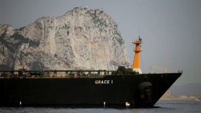 وزير الخارجية اليوناني: لن نساعد الناقلة الإيرانية بنقل النفط إلى سوريا