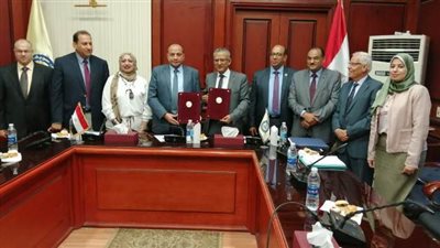 رئيس جامعة بنى سويف يوقع اتفاقية تعاون مشترك مع هيئة الطاقة الذرية (صور)