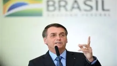 الرئيس البرازيلي: الجيش قد يساعد في مكافحة حرائق الأمازون