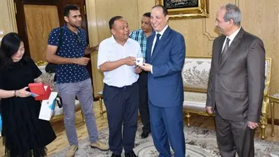 لقاء نائب محافظ أسوان بوفد مدينة جانج ديزين الصينية لتفعيل التعاون المشترك في كافة المجالات 