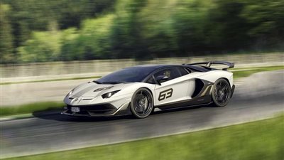 لامبورجيني تكشف عن 63 نسخة خاصة من 