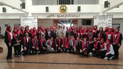 وفد طلابي من جامعة عين شمس في زيارة لمصنع٢٠٠ الحربي (صور)