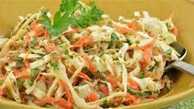 طريقة بسيطة لتحضير سلطة الملفوف