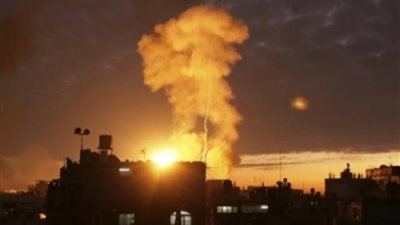 عاجل.. جيش الاحتلال الإسرائيلي يشن غارات على شمال قطاع غزة