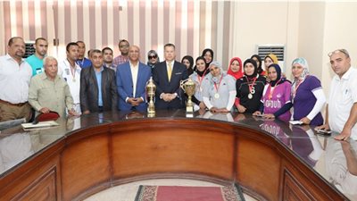 محافظ بني سويف خلال تكريمه للمتميزين رياضيًا من ذوي الإعاقة: الرئيس وجهنا بالاستفادة من قدراتكم (صور)
