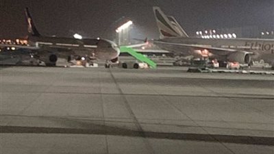 اصطدام طائرتين سعودية وإثيوبية في مطار الملك عبد العزيز بجدة
