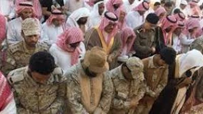 محافظ صبيا ينقل تعازي القيادة لأسرة شهيد الواجب سلطان حبيب